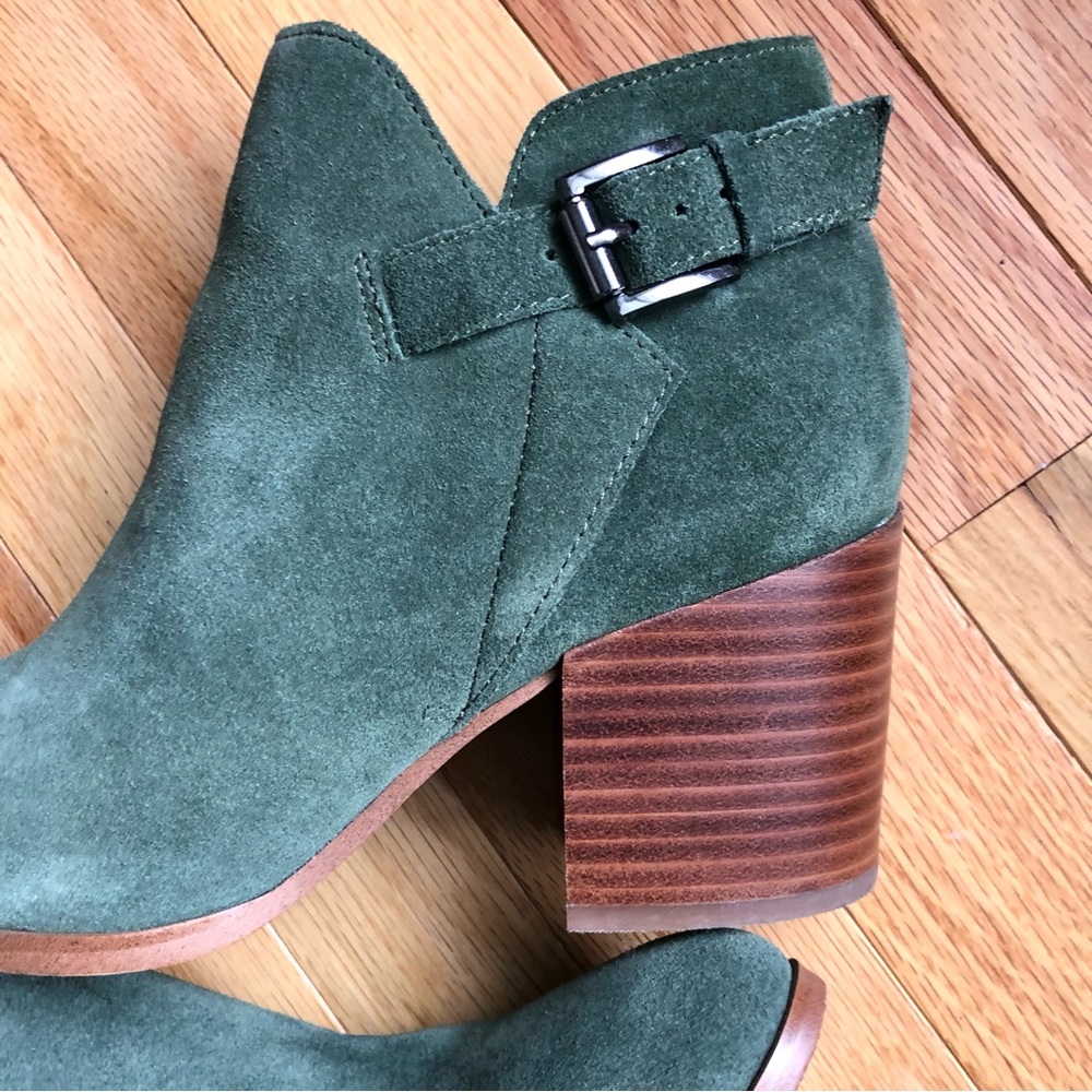 Marc Fisher Suede Green Ankle Boot size 7 - Picture 3 of 9